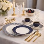 Aparelho de jantar royal em new bone branco e azul com filado dourado 42 peças - Imagem 2