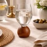Taça para vinho mori em cristal ecológico com cabo de madeira acácia 450 ml - Imagem 2